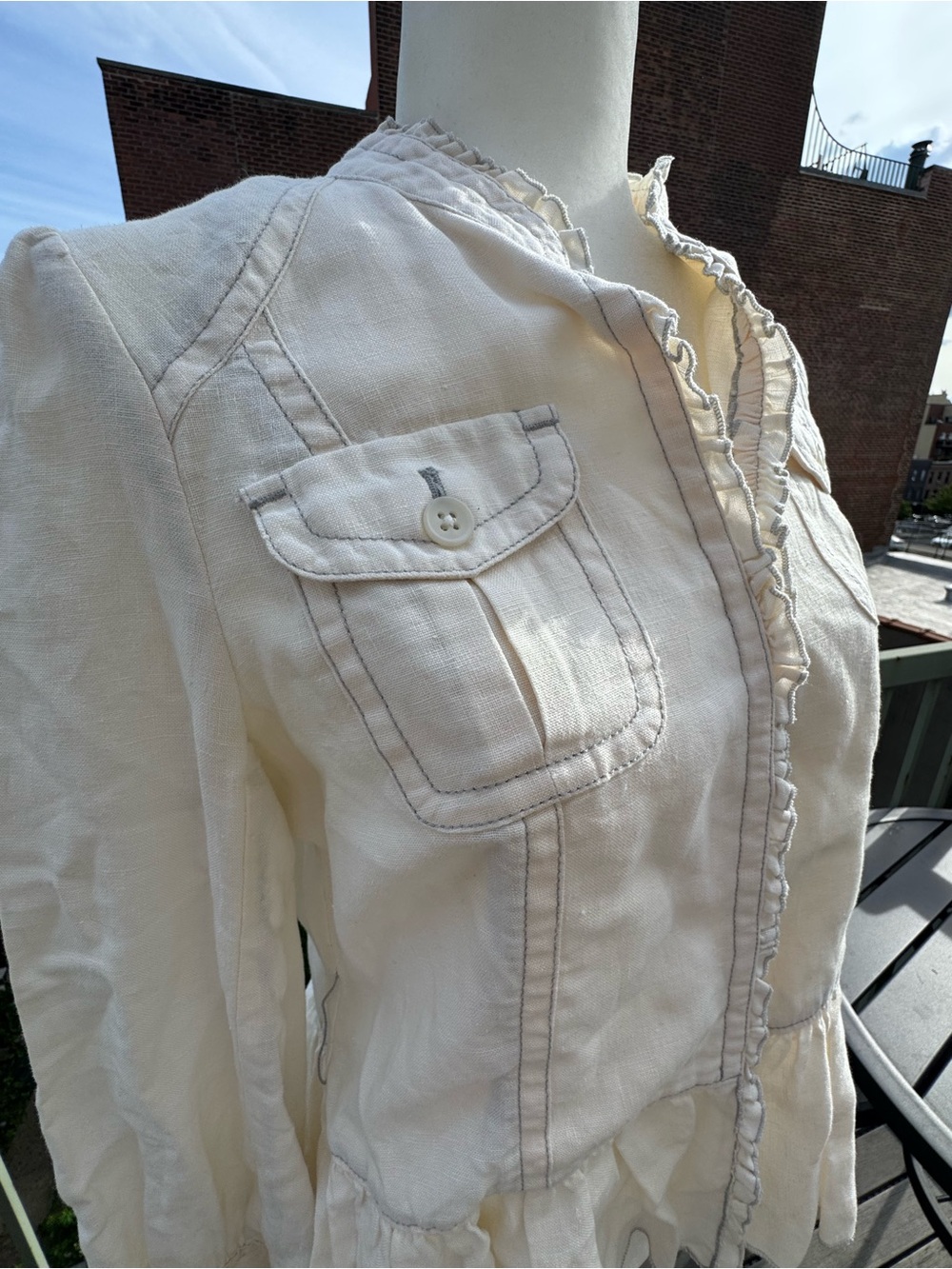 Women’s Cream Ruffle-Trim Tailored Linen Jacket -Louie (Anthropologie)
